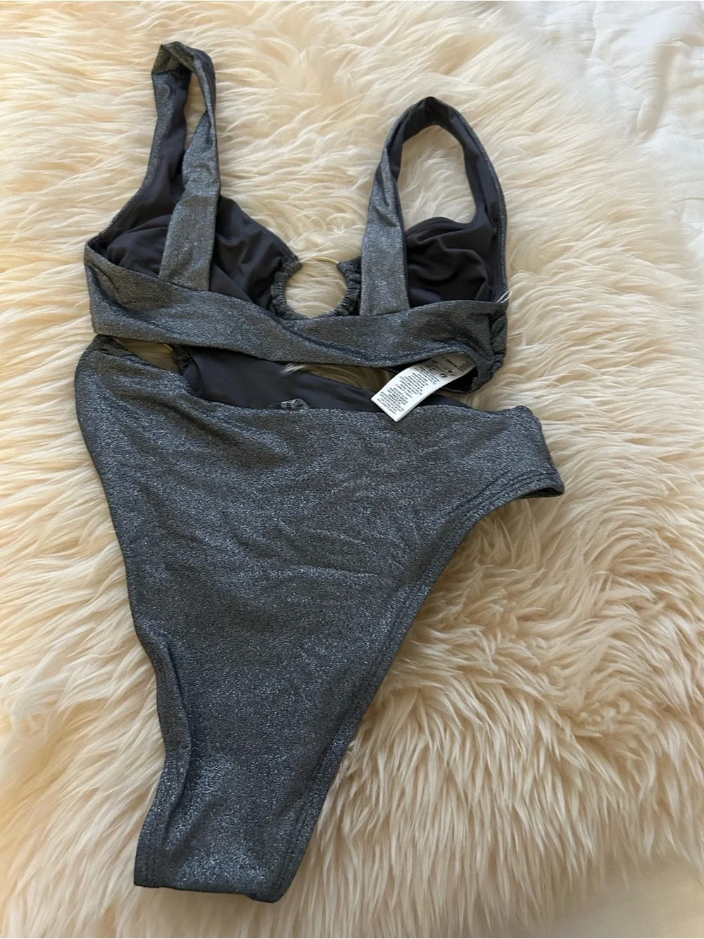 It’s a SET! Vitamin A bikini Skylar Bikini Top + Lolita high rise bottom small